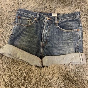 Vintage Levi’s jean shorts